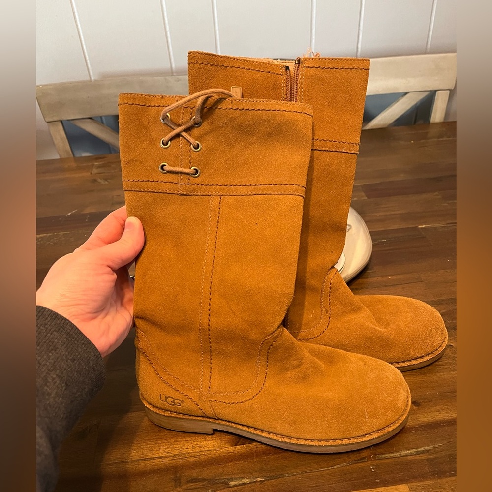UGG Australia Rayanne zip up boots, size 3